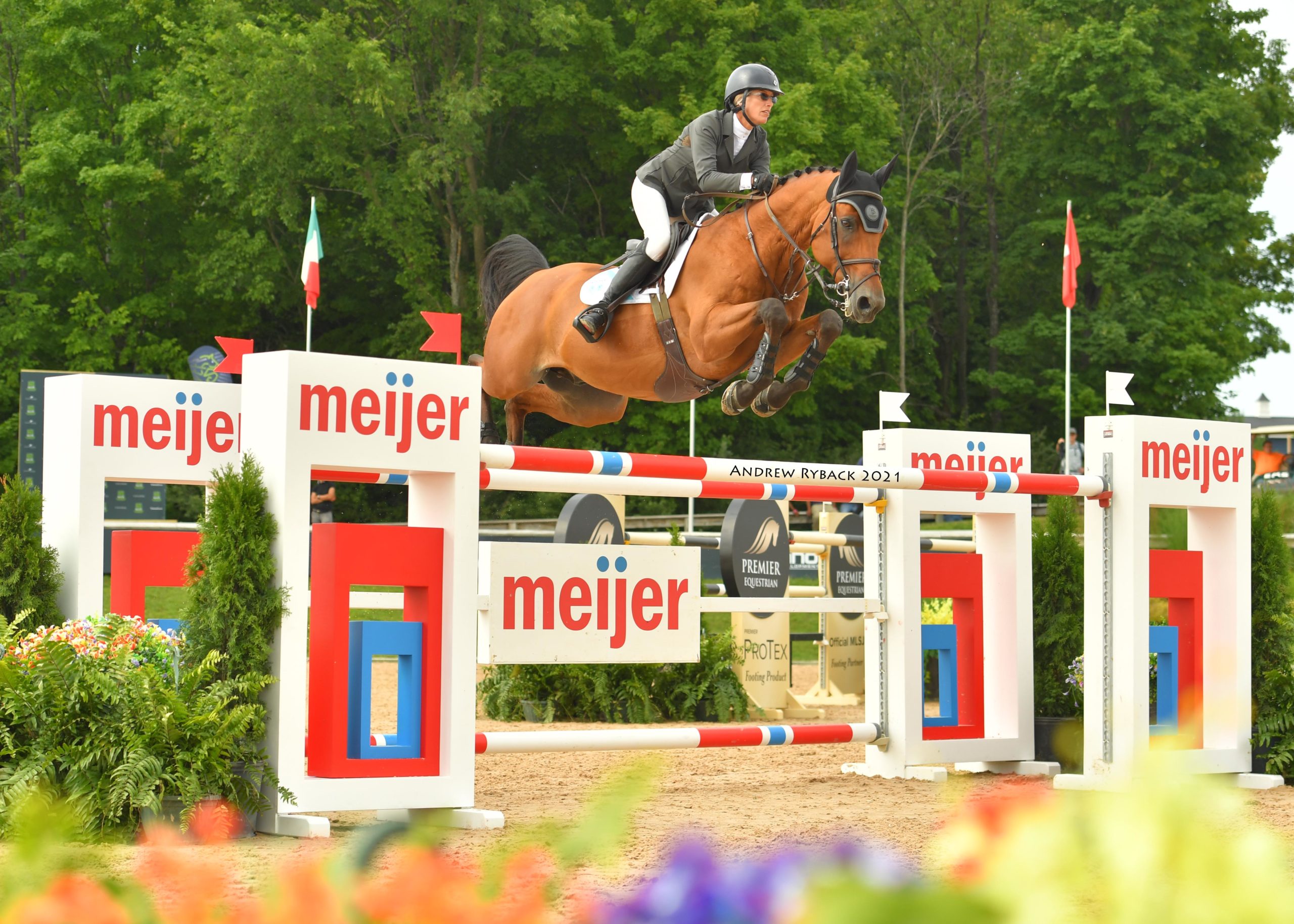 Schuyler Riley and Robin De Ponthual. Photo courtesy of Andrew Ryback Photography.