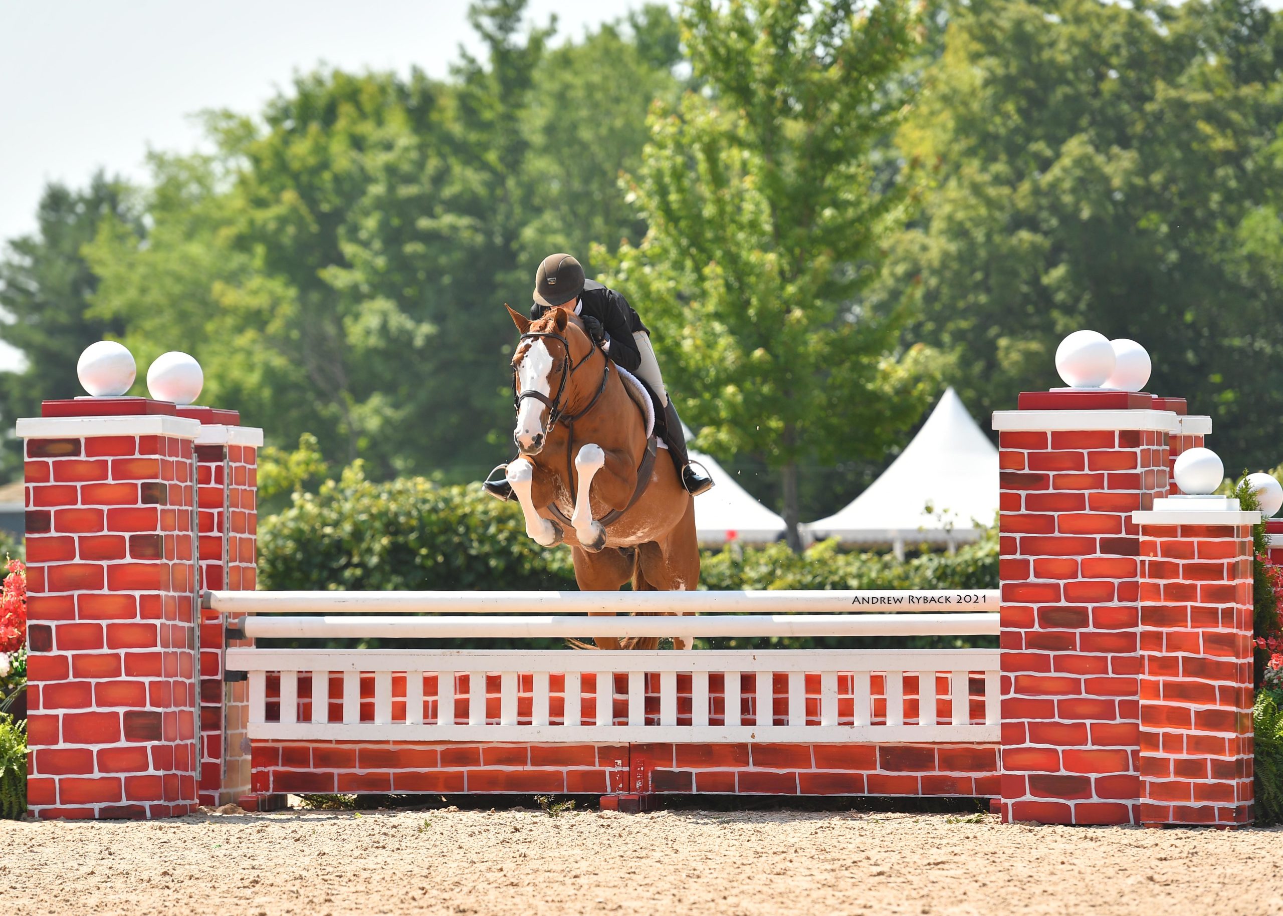 Kelsey Epperson and Didgereedoo VDL. Photo courtesy of Andrew Ryback Photography.